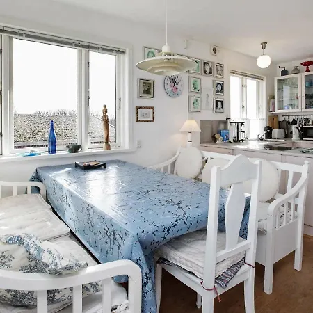 Seaside Holiday In Funen With Terrace *