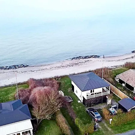 Seaside Holiday In Funen With Terrace *
